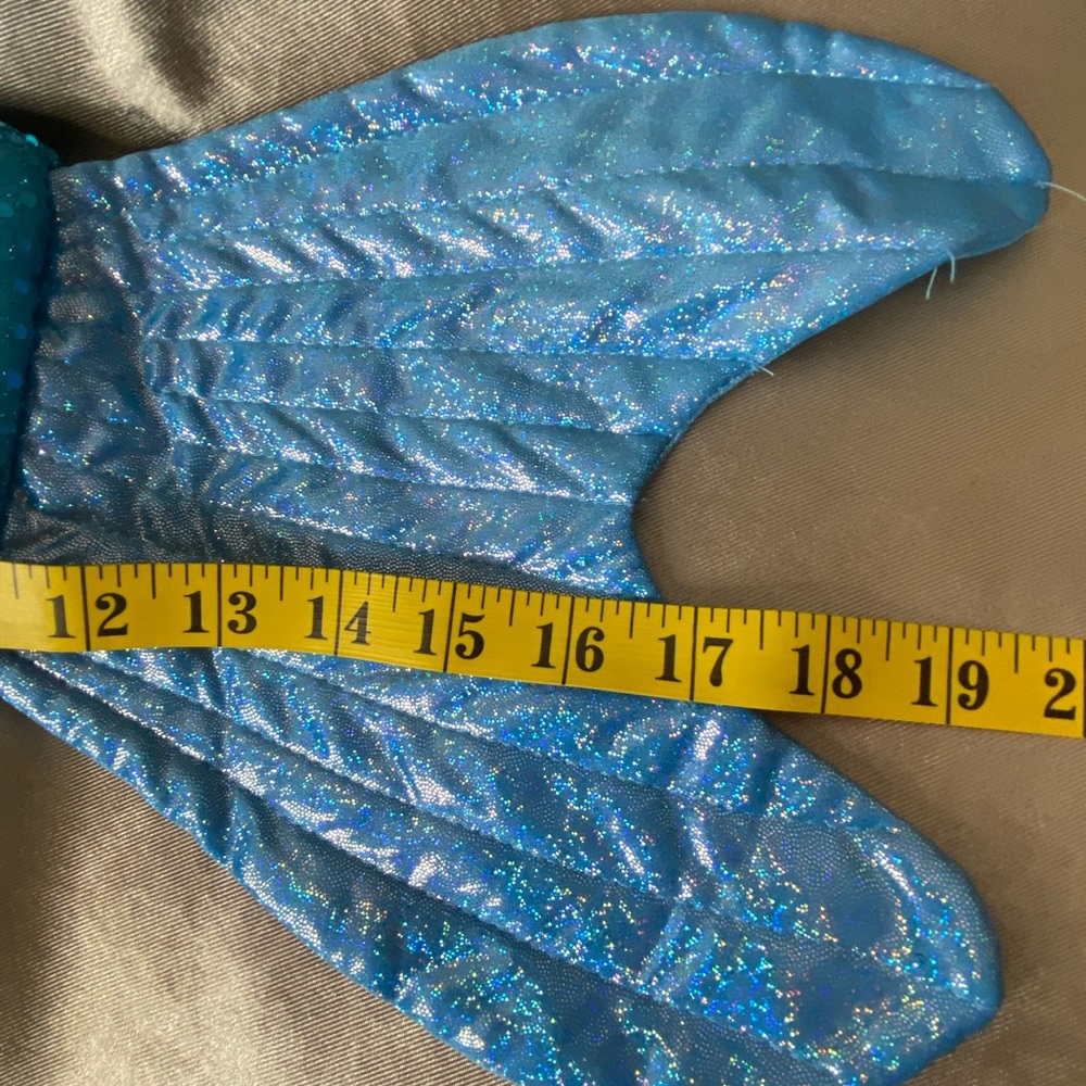 Skull & Bones Mermaid Dog Costume! Size Small. New, no tags. - Picture 9 of 12